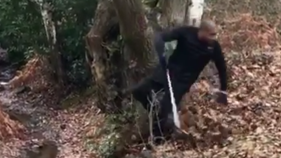 Glen-Johnson-golf-fail
